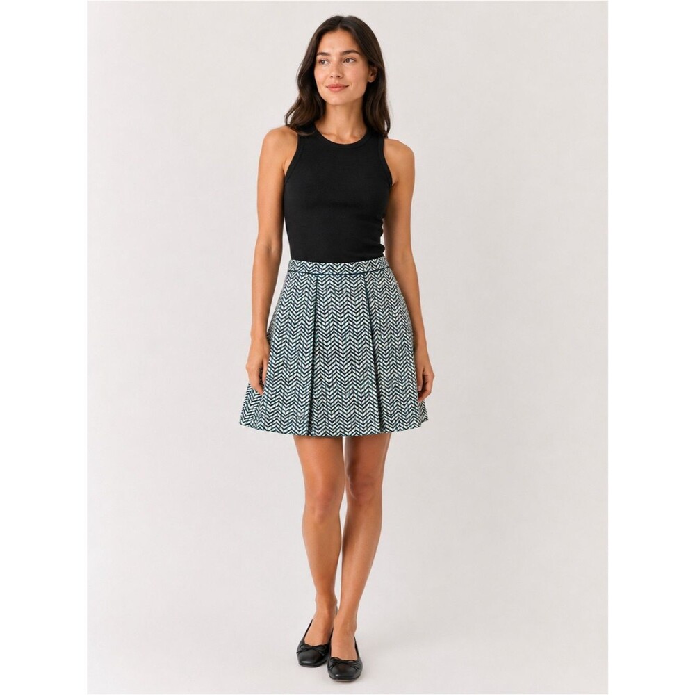 Max Studio Herringbone Pleated Mini Skirt Summer Classic Timeless Stretchy
